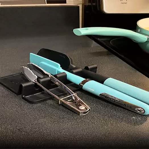Silicone Spoon Rest with Drip Pad by DailySale