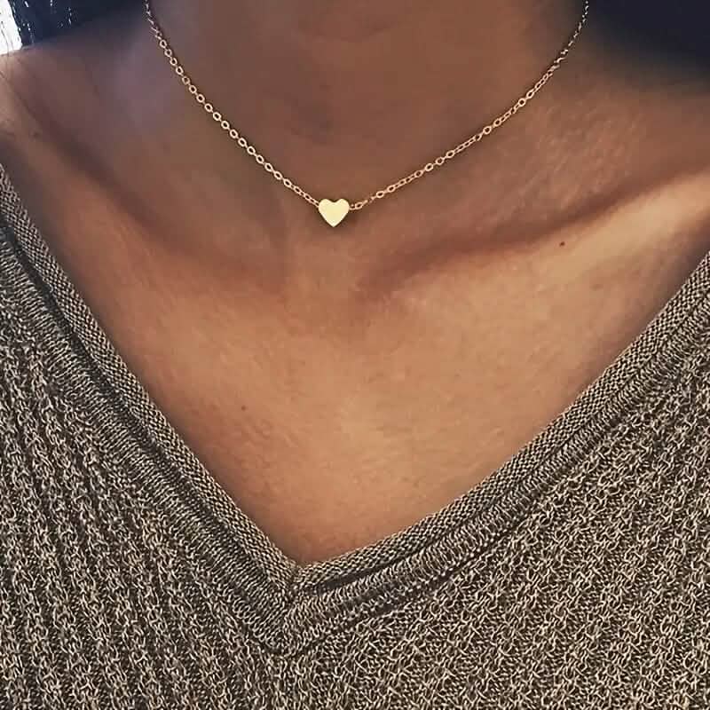 Simple Exquisite Heart-Shaped Pendant Alloy Necklace by DailySale