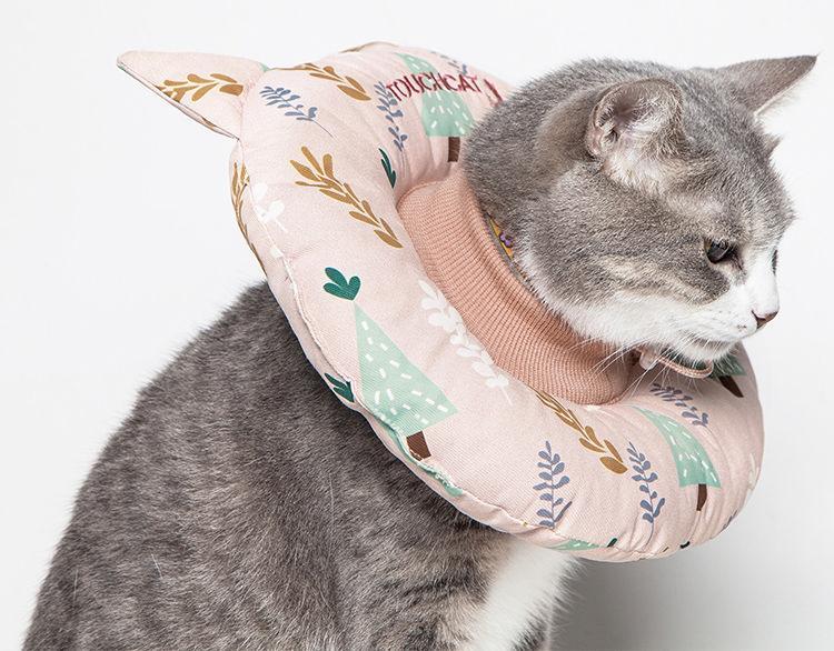 Touchcat ® 'Ringlet' Licking and Scratching Adjustable Pillow Cat Neck Protector by Pet Life