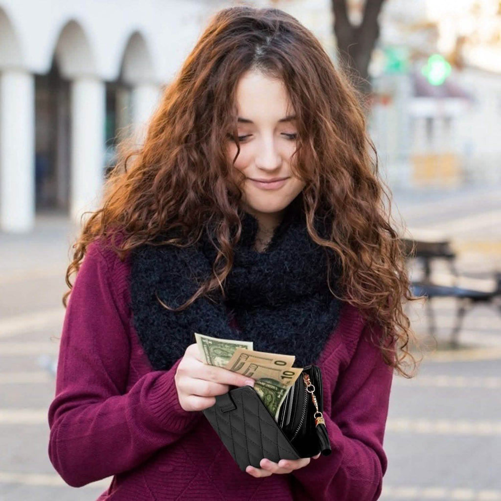 Women PU Leather Clutch Wallet by DailySale